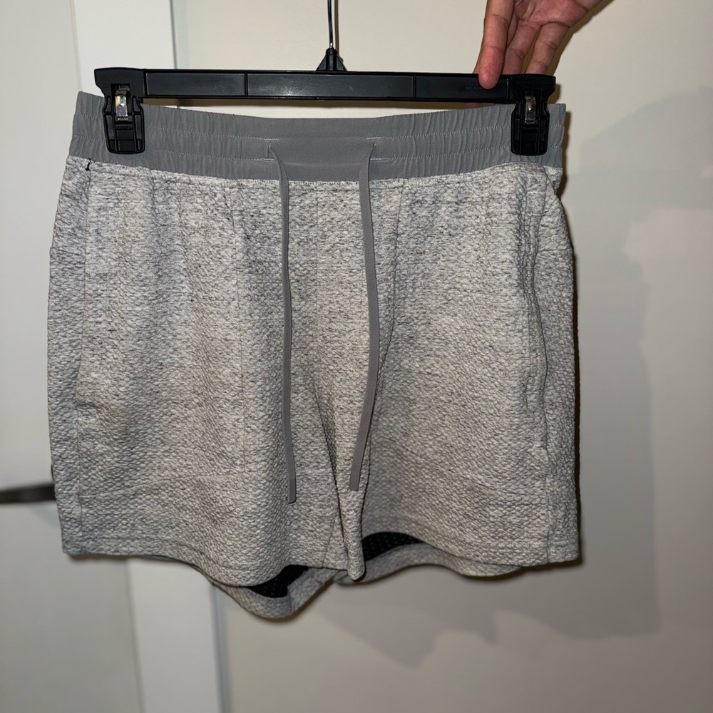 Lululemon Men's Gray Shorts
